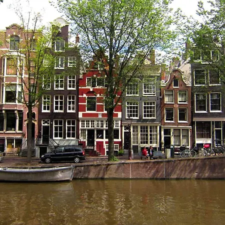 Hermitage & - Amsterdam *